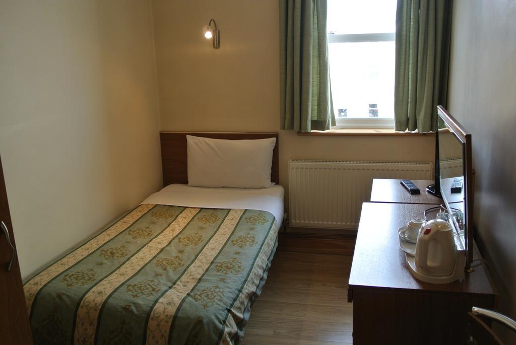 Hotel Carlton Londra